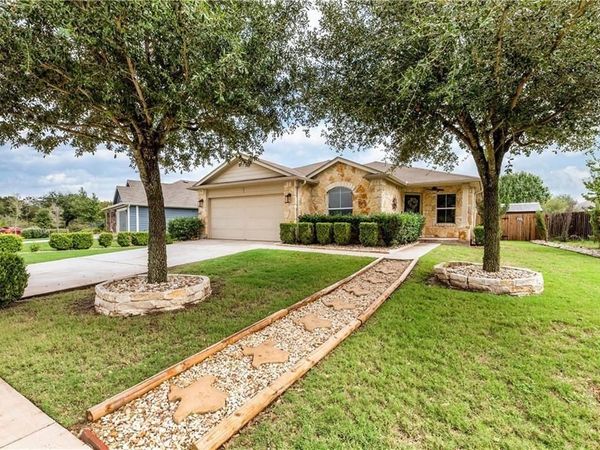 107 Creston ST, Hutto, TX 78634