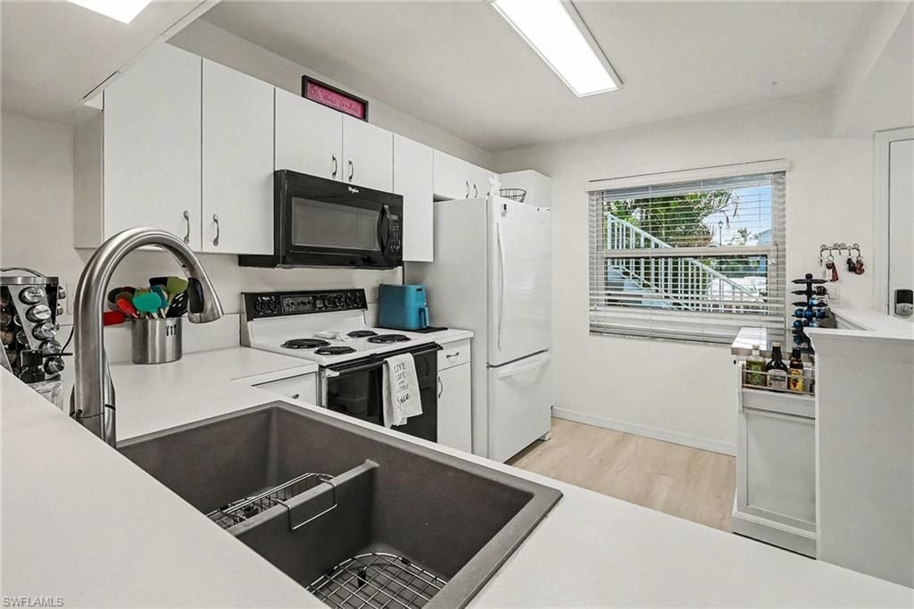 14501 Lakewood Trace Ct, Unit 103, Fort Myers, FL 33919 Photo
