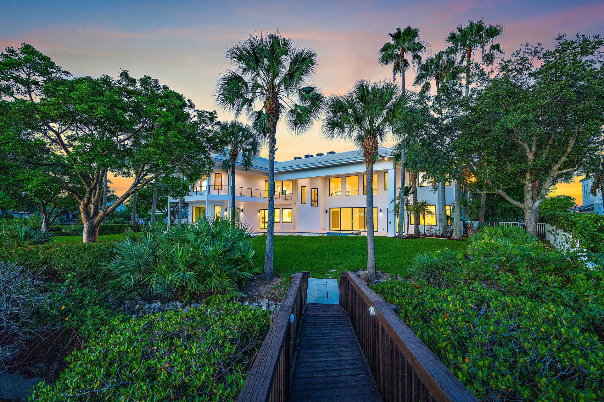 8818 SE Riverfront Terrace, Tequesta, FL 33469 Photo