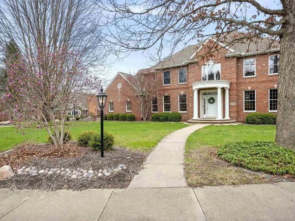 10706 N GRAND OAK Court, Peoria, IL 61615