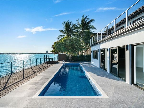 1351 Bay Ter, North Bay Village, FL 33141