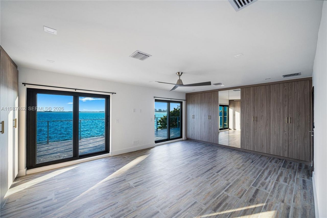 1351 Bay Ter, North Bay Village, FL 33141 Photo