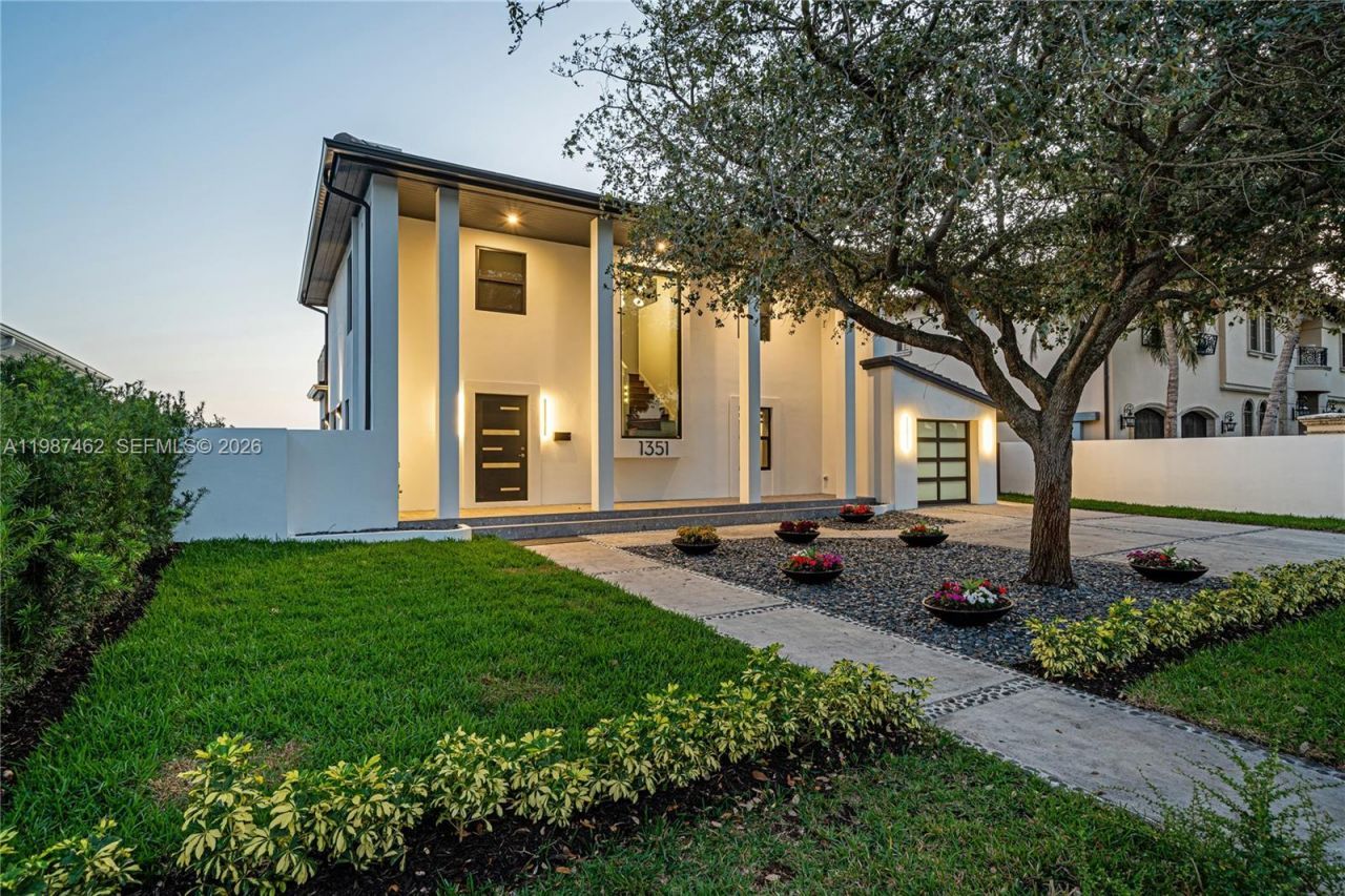 1351 Bay Ter, North Bay Village, FL 33141 Photo