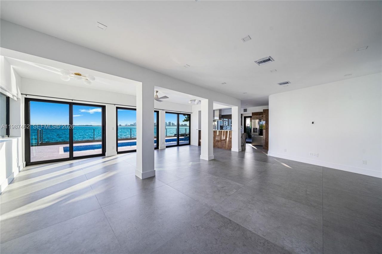 1351 Bay Ter, North Bay Village, FL 33141 Photo