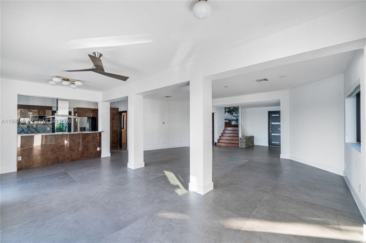 1351 Bay Ter, North Bay Village, FL 33141 Photo