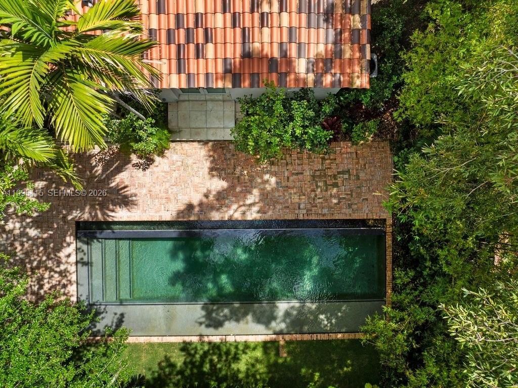 5812 Alton Rd, Miami Beach, FL 33140 Photo