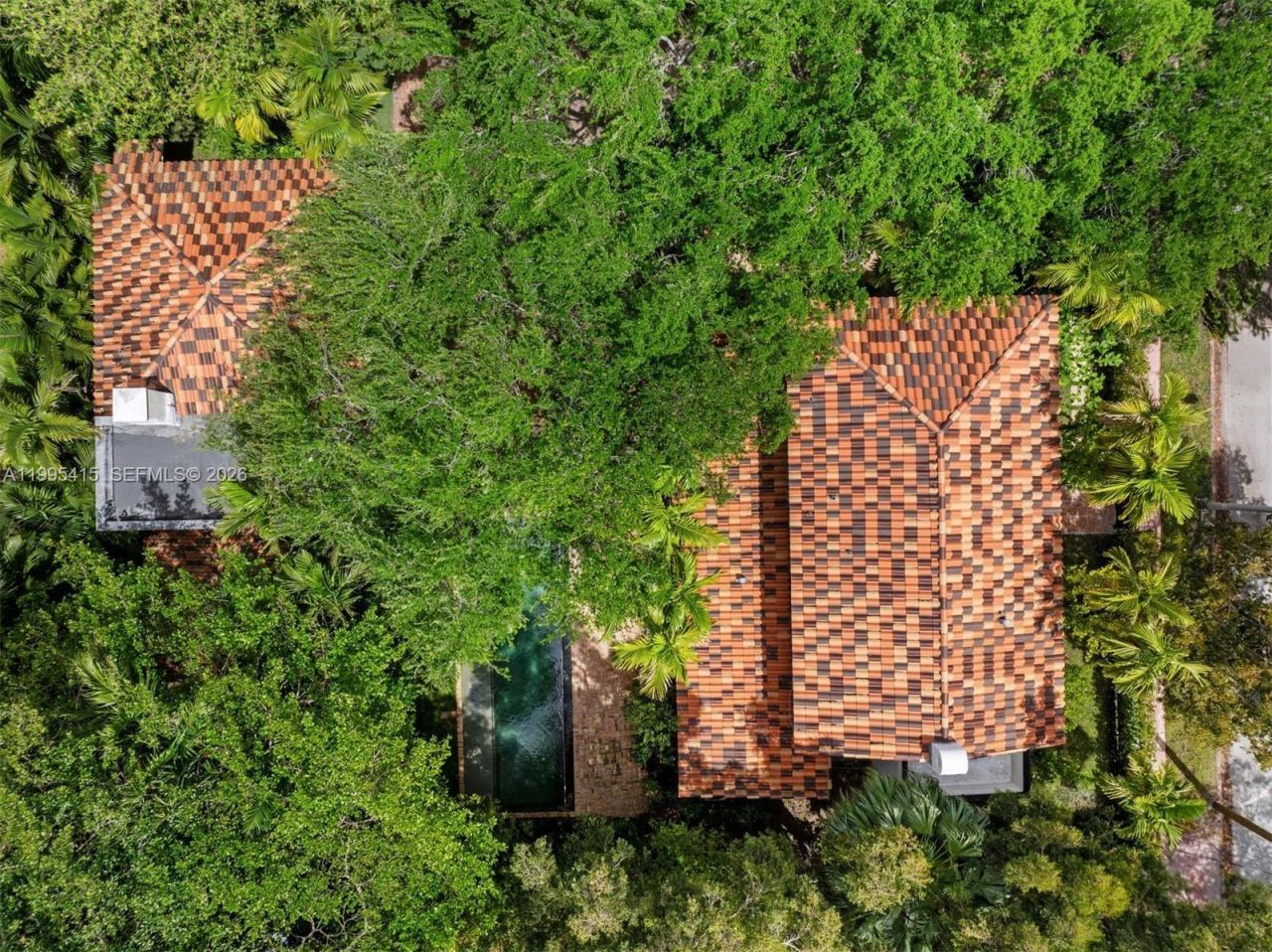 5812 Alton Rd, Miami Beach, FL 33140 Photo