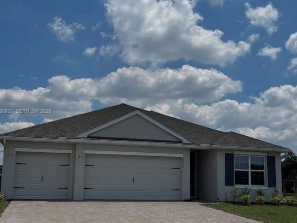 30 1pl , Unit 3013, Cape Coral, FL 33914