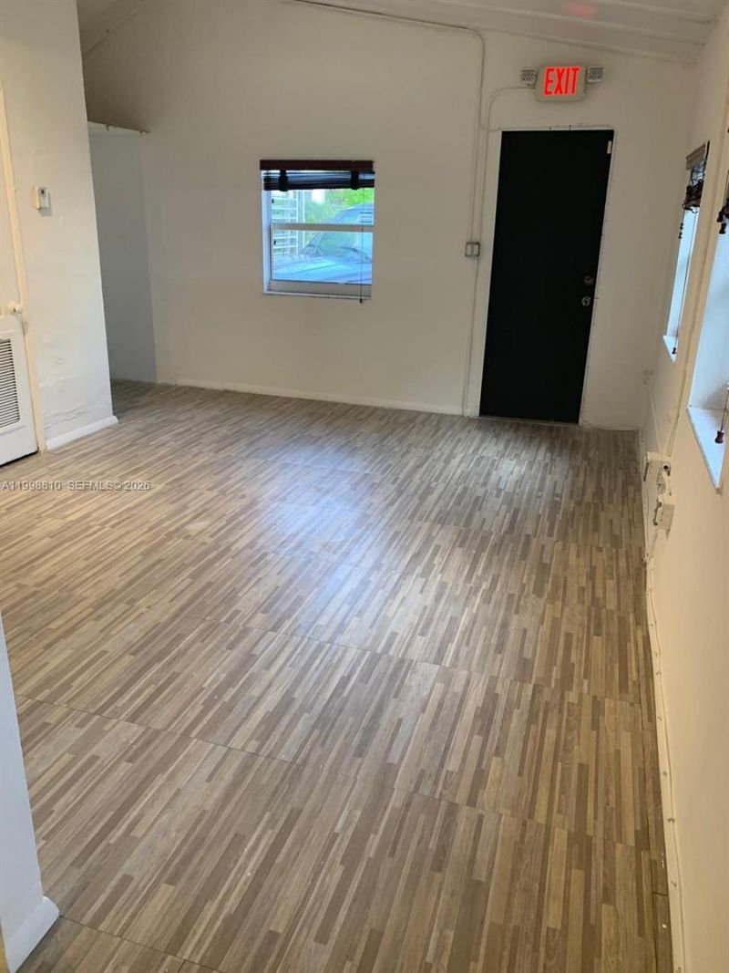 647 NE 79th St, Miami, FL 33138 Photo