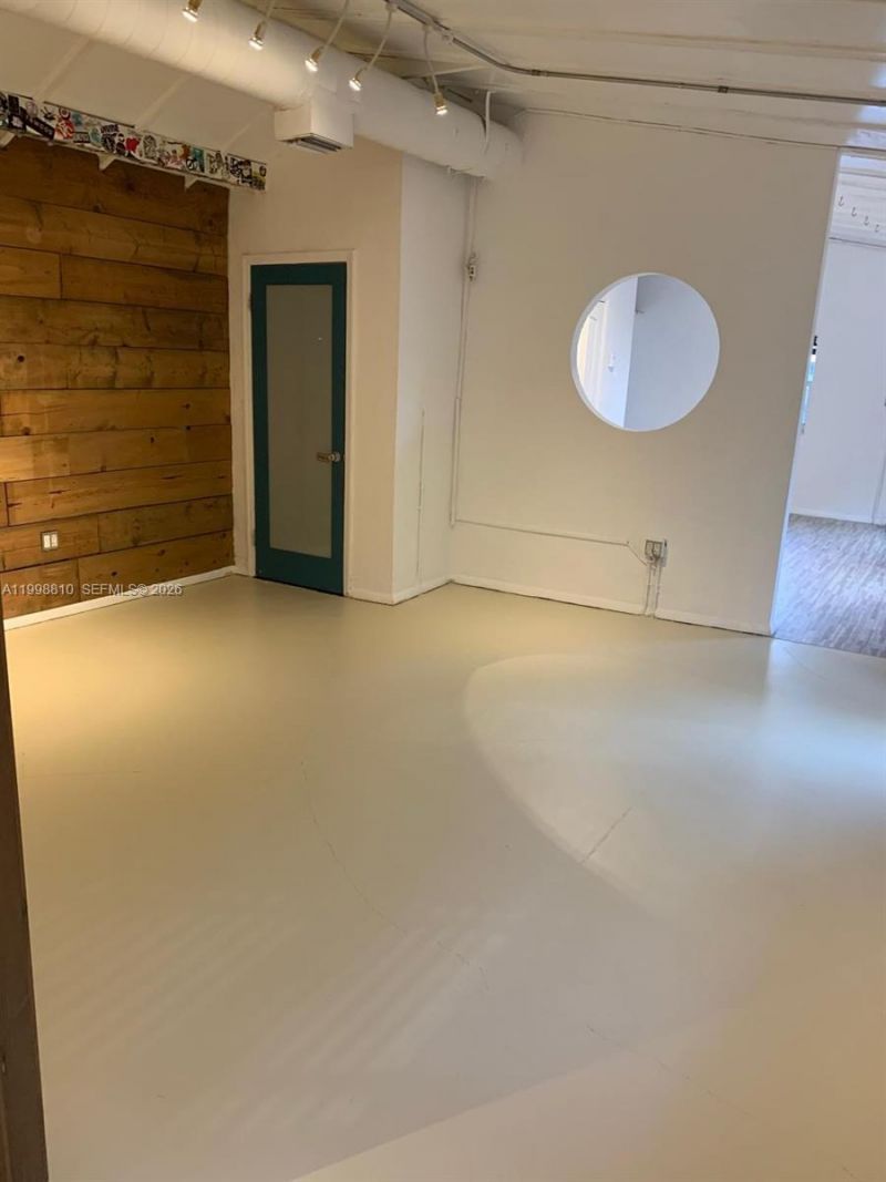 647 NE 79th St, Miami, FL 33138 Photo