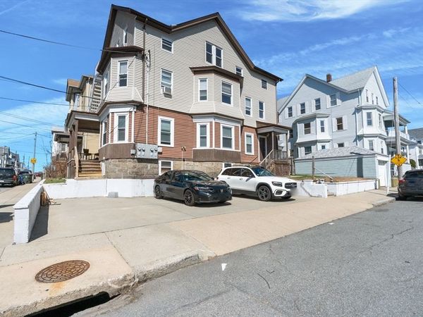 128 Cambridge St, Fall River, MA 02721