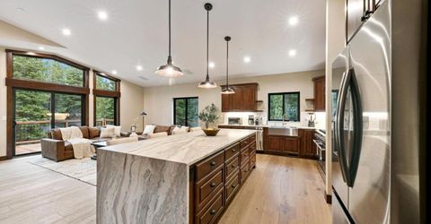 1071 Modoc Way, South Lake Tahoe, CA 96150 Photo