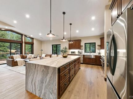 1071 Modoc Way, South Lake Tahoe, CA 96150 Photo