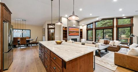 1071 Modoc Way, South Lake Tahoe, CA 96150 Photo