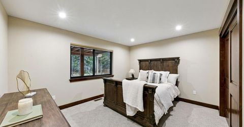 1071 Modoc Way, South Lake Tahoe, CA 96150 Photo