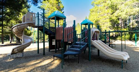 1071 Modoc Way, South Lake Tahoe, CA 96150 Photo