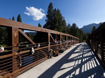 1071 Modoc Way, South Lake Tahoe, CA 96150 Photo