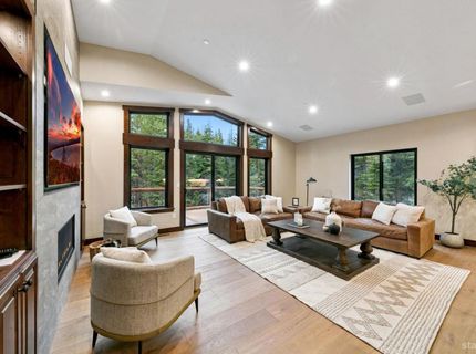 1071 Modoc Way, South Lake Tahoe, CA 96150 Photo