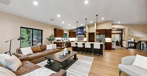 1071 Modoc Way, South Lake Tahoe, CA 96150 Photo