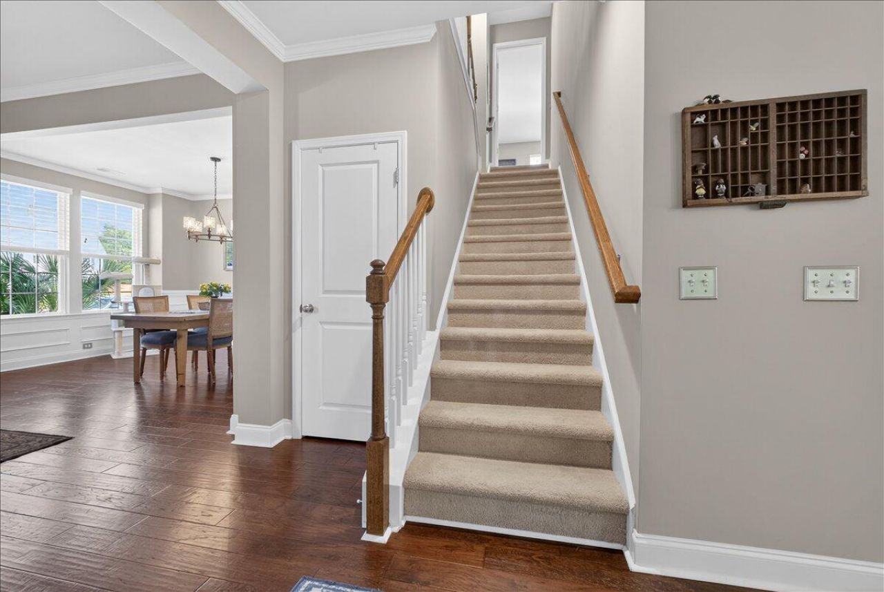 9955 Honeylocust Lane Photo 11