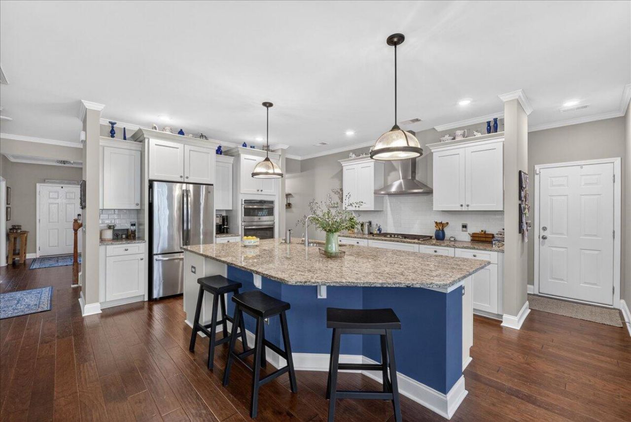 9955 Honeylocust Lane Photo 18