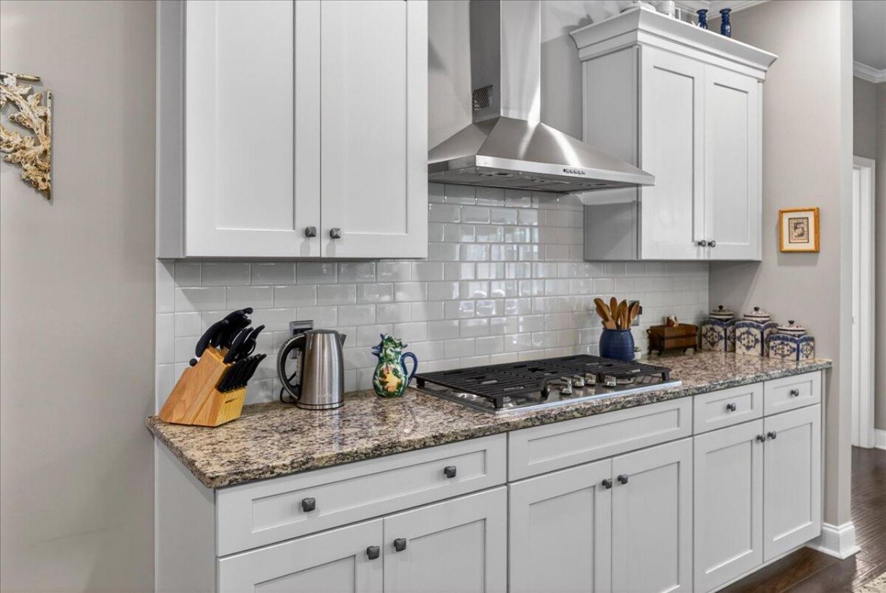 9955 Honeylocust Lane Photo 21