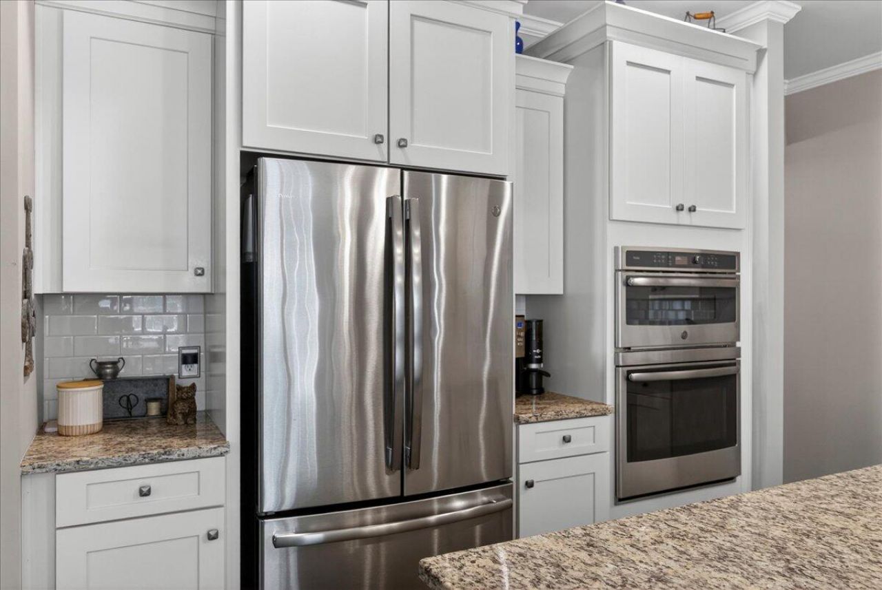 9955 Honeylocust Lane Photo 22