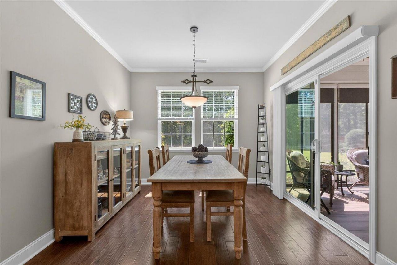 9955 Honeylocust Lane Photo 24