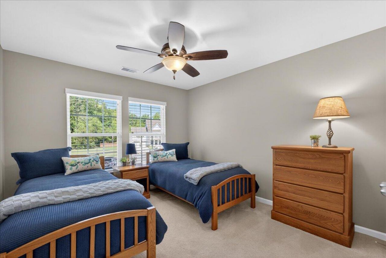 9955 Honeylocust Lane Photo 33