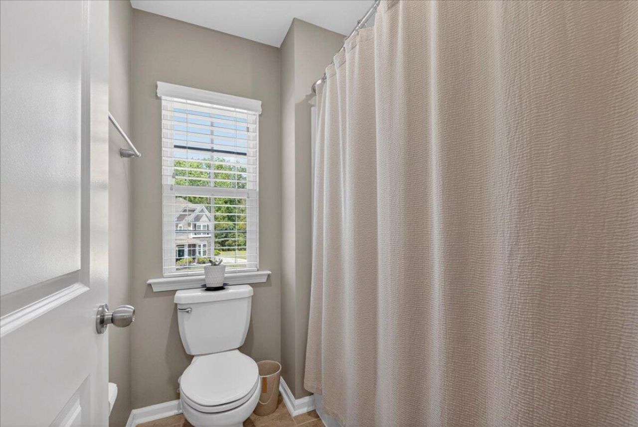 9955 Honeylocust Lane Photo 35