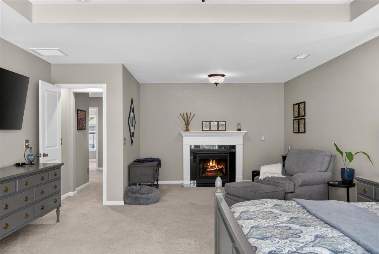 9955 Honeylocust Lane Photo 46