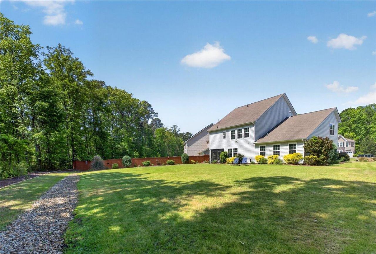 9955 Honeylocust Lane Photo 57