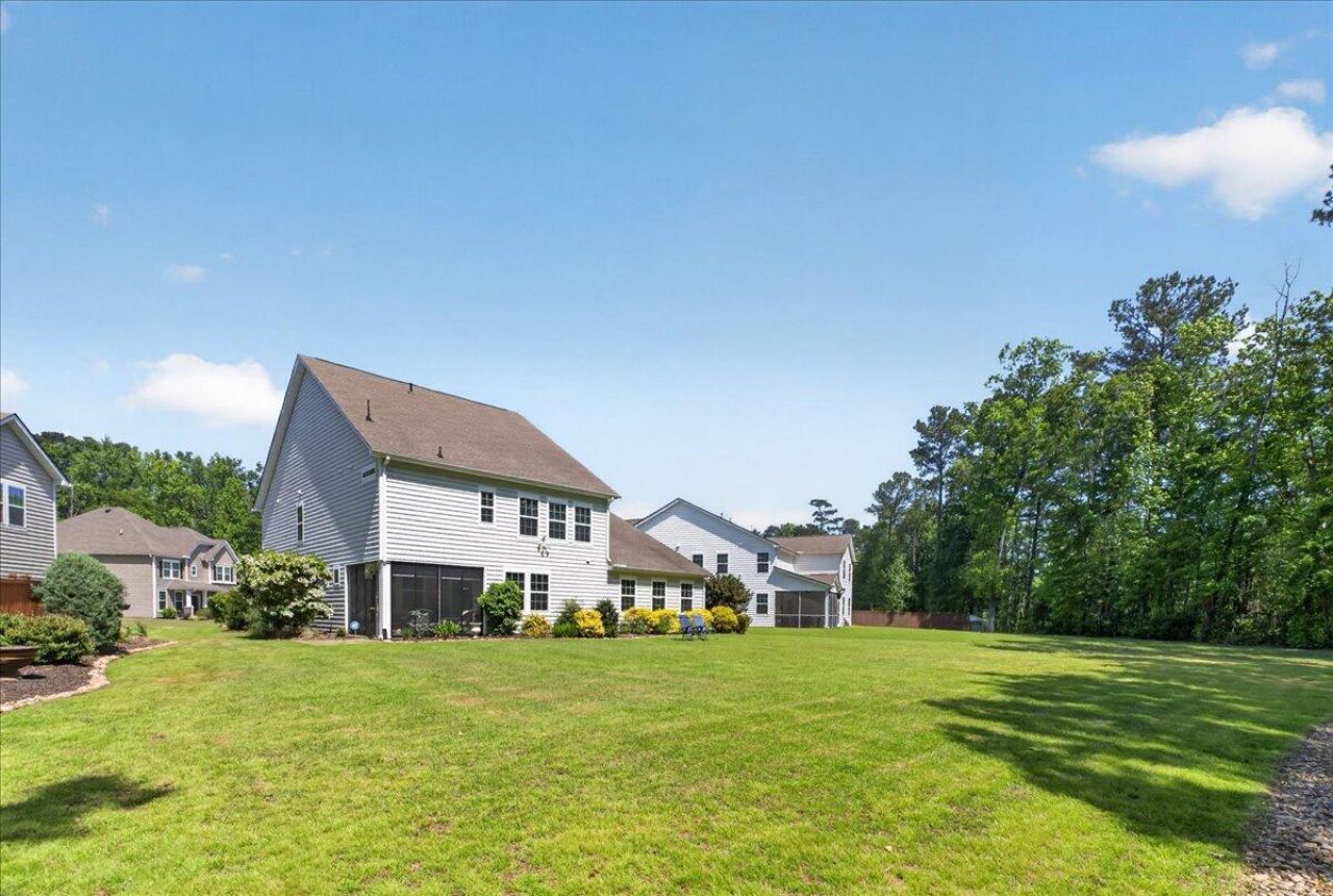 9955 Honeylocust Lane Photo 60