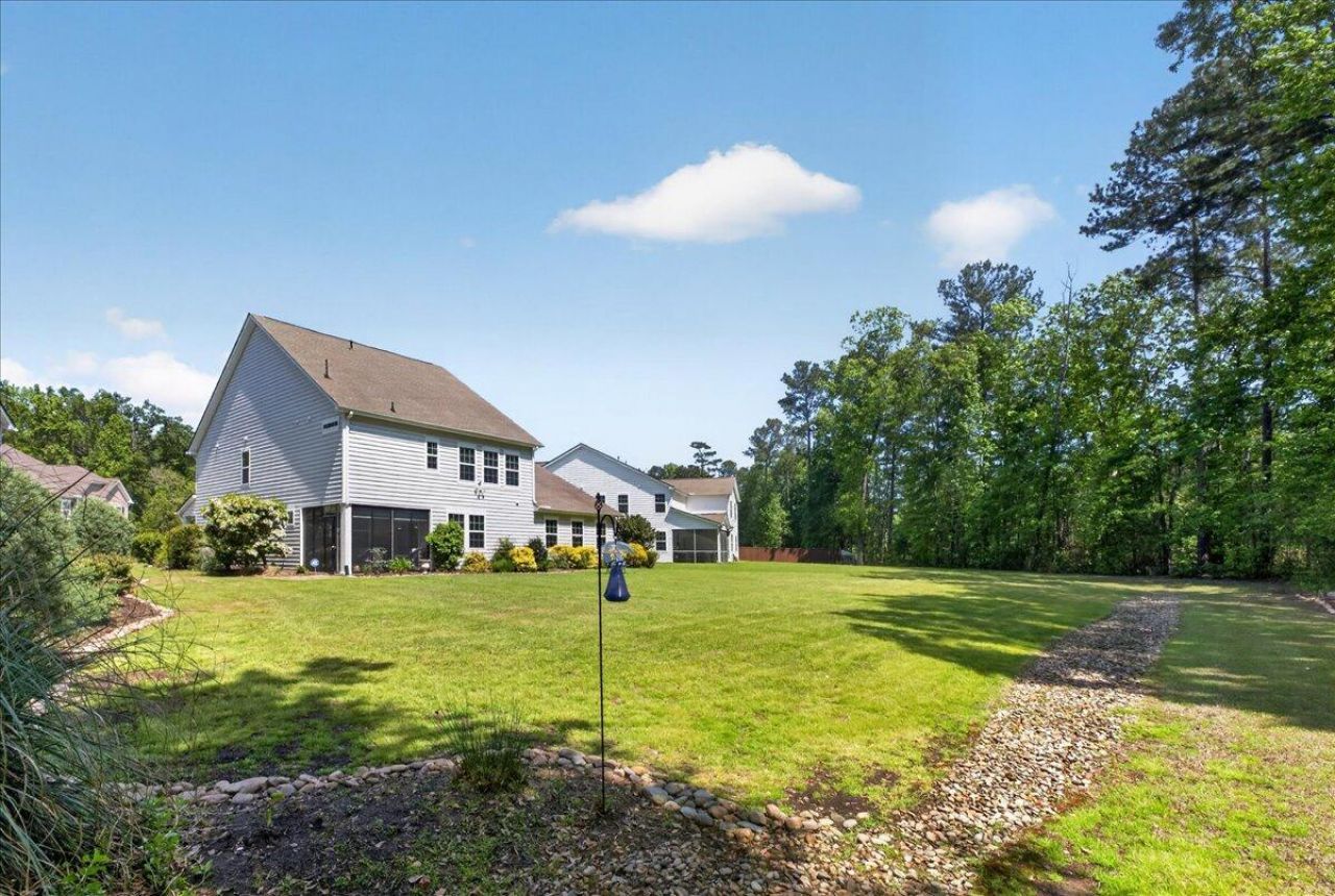 9955 Honeylocust Lane Photo 61