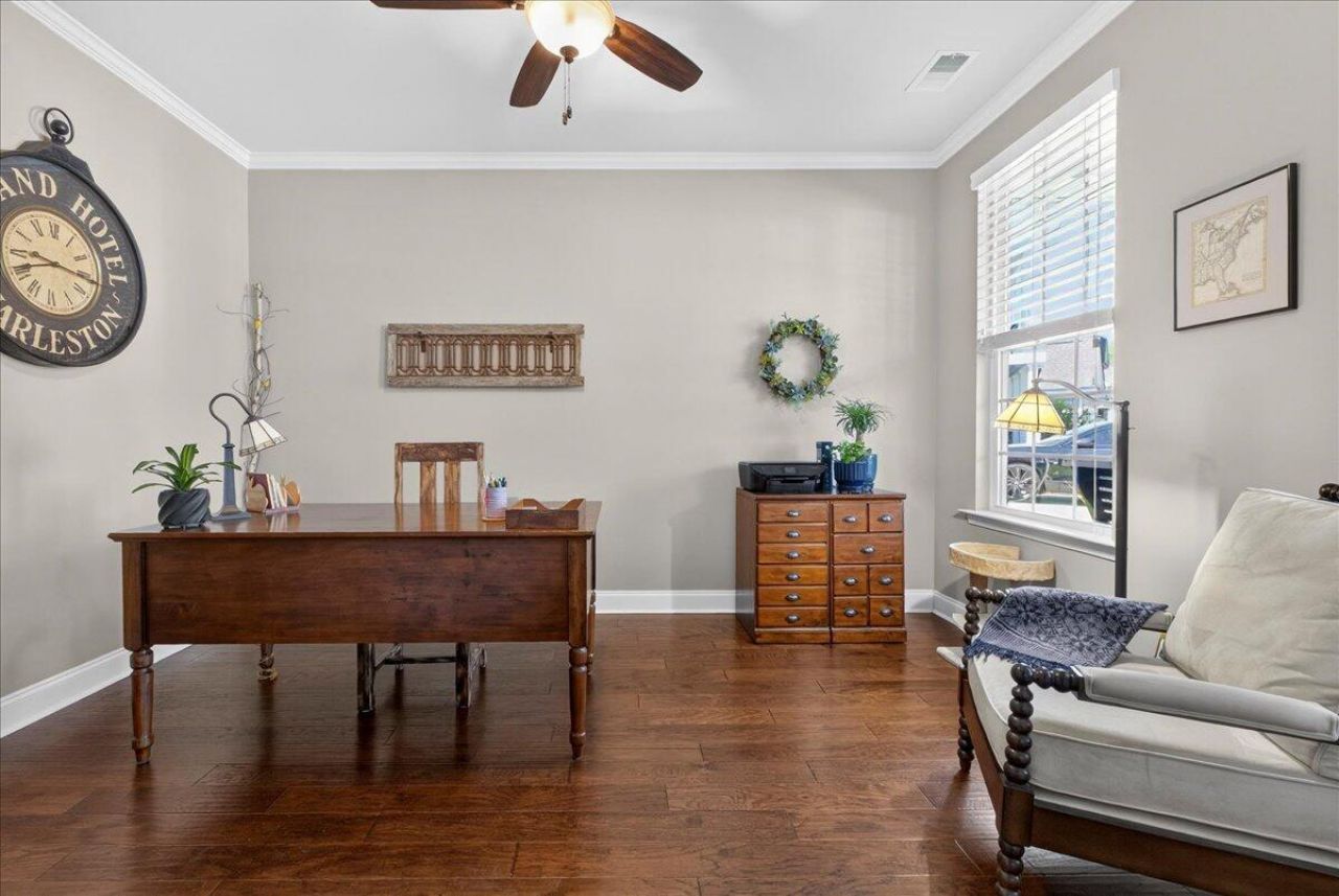 9955 Honeylocust Lane Photo 9