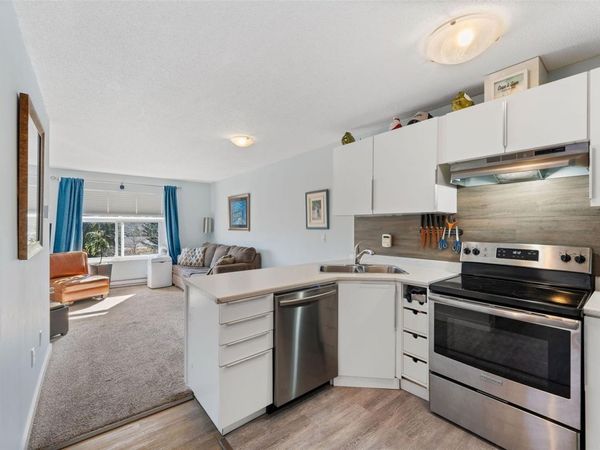 3215 Cowichan Lake Rd, Unit 323, Duncan, BC V9L 5G5