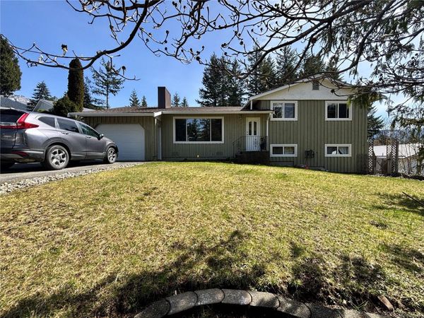 445 Chamiss Cres, Gold River, BC V0P 1G0