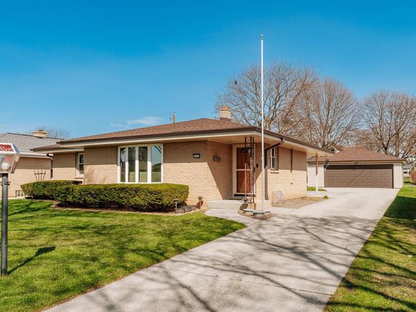 4052 N 89th STREET, Milwaukee, WI 53222