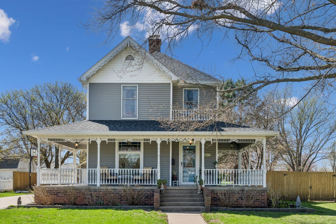 517 N Meadow Street , Geneseo, IL 61254 Main Photo