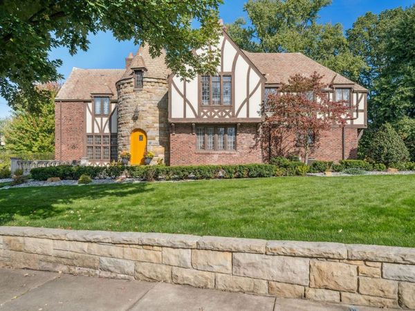 1247 Washington Road, Pittsburgh, PA 15228