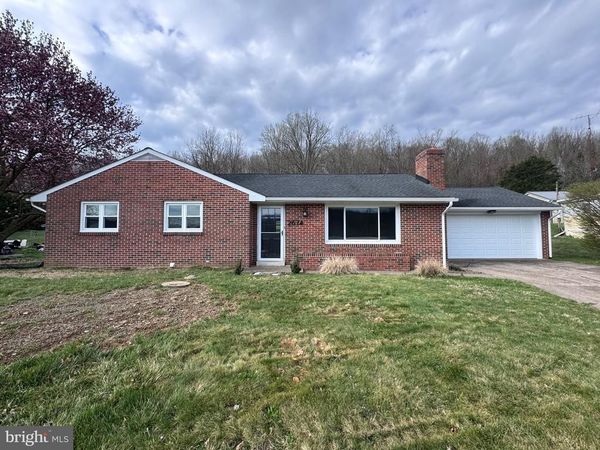 2674 SEVEN VALLEYS ROAD , SEVEN VALLEYS, PA 17360