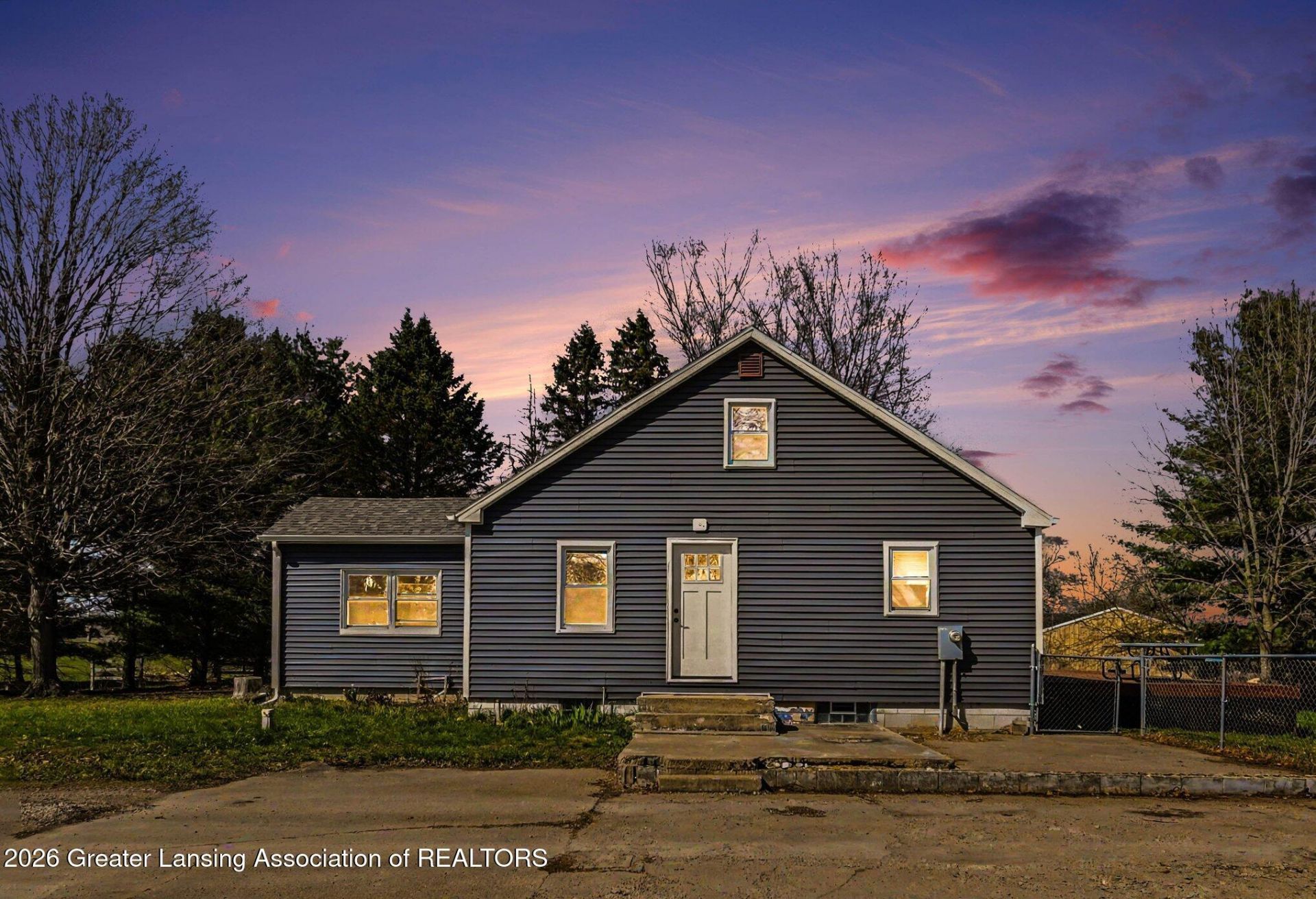 7097 S Clinton Trail, Eaton Rapids, MI 48827 Main Photo