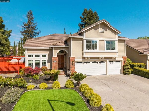 812 Beaver Creek Ct, San Ramon, CA 94582