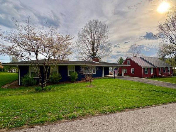 47 Oriole Drive, New Martinsville, WV 26155