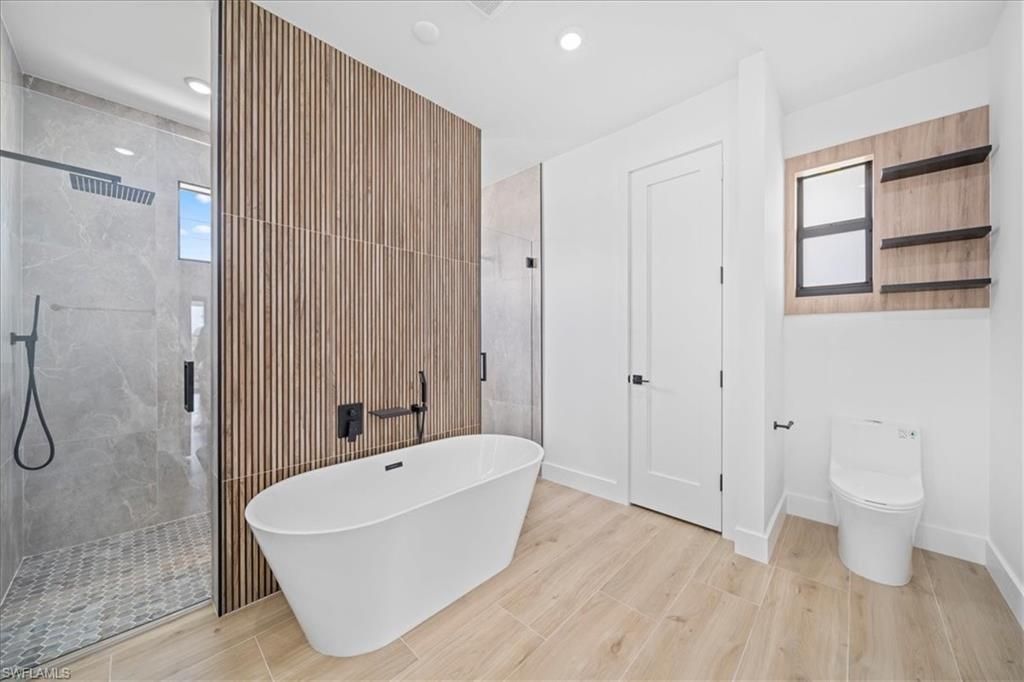 813 NW 8th Ter, Cape Coral, FL 33993 Photo