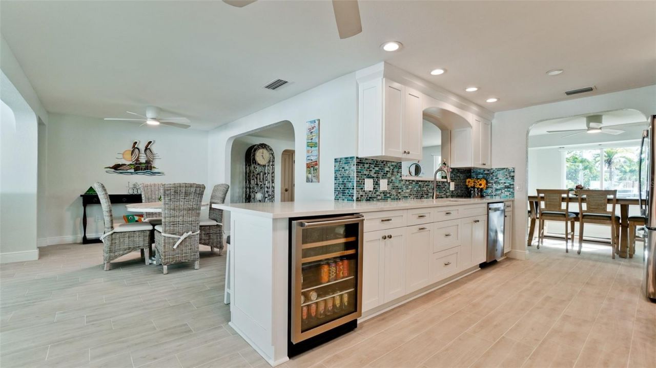 504 69th Street, Holmes Beach, FL 34217 Photo