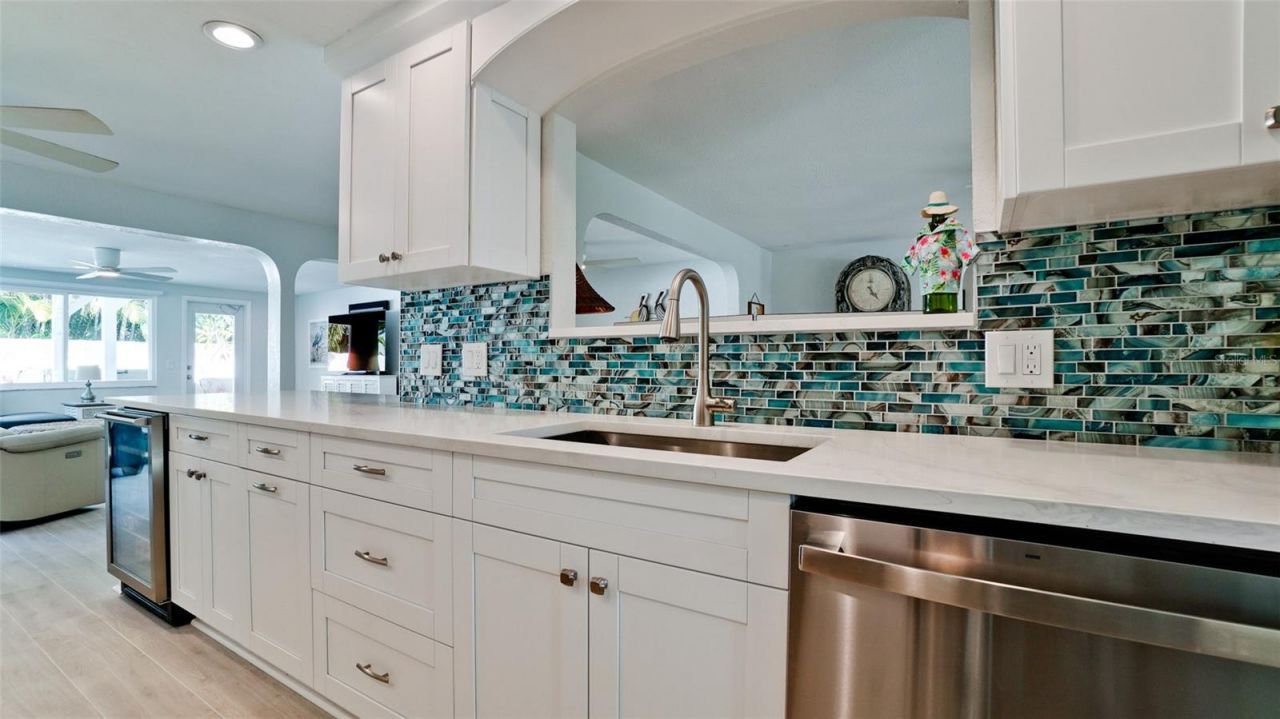 504 69th Street, Holmes Beach, FL 34217 Photo