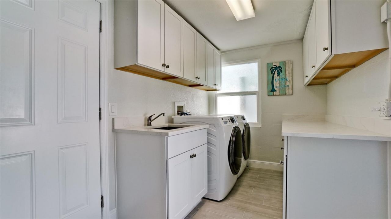 504 69th Street, Holmes Beach, FL 34217 Photo