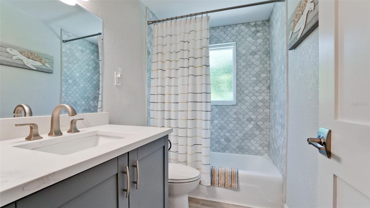 504 69th Street, Holmes Beach, FL 34217 Photo