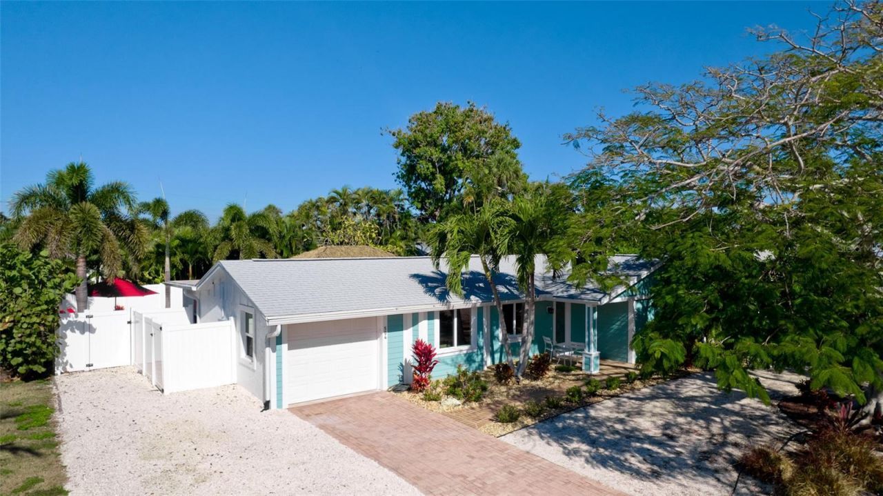 504 69th Street, Holmes Beach, FL 34217 Photo